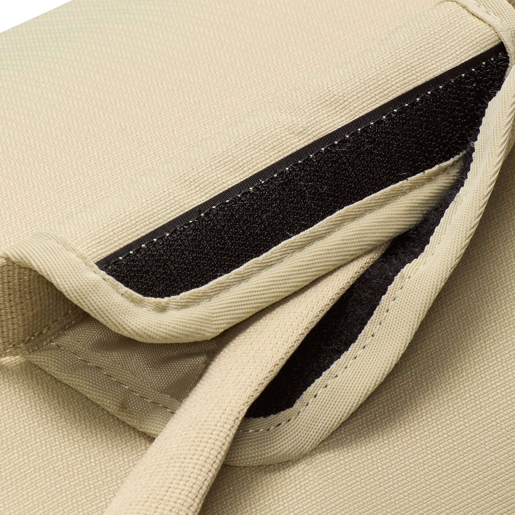 Nike Brasilia 9.5 Unisex Bej Spor Çantası