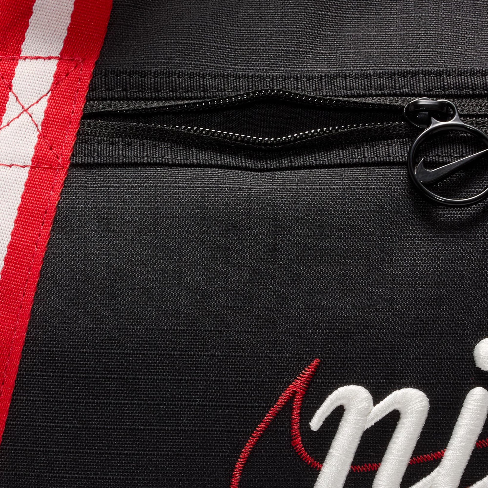 Nike Gym Club Retro Kadın Siyah Spor Çantası