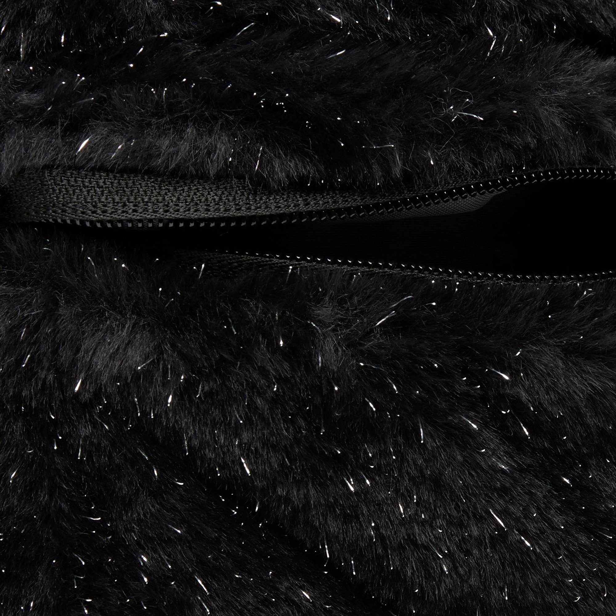 Nike Faux Fur Çocuk Siyah Sırt Çantası