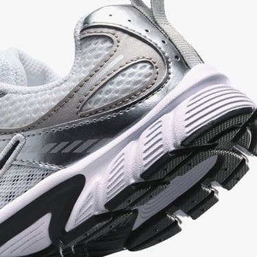  Nike V5 RNR Çocuk Beyaz Spor Ayakkabı