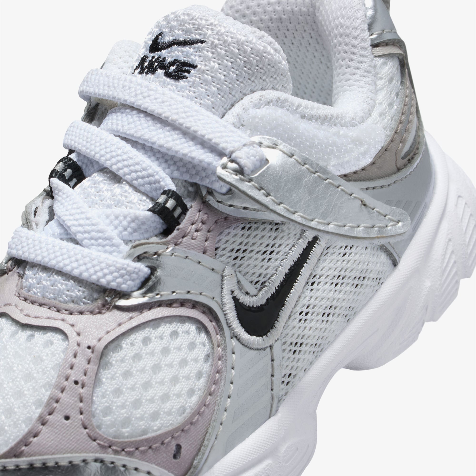 Nike V5 RNR Çocuk Beyaz Spor Ayakkabı