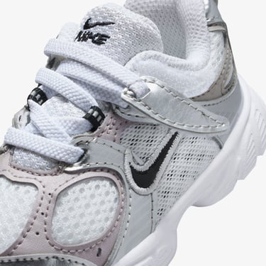  Nike V5 RNR Çocuk Beyaz Spor Ayakkabı