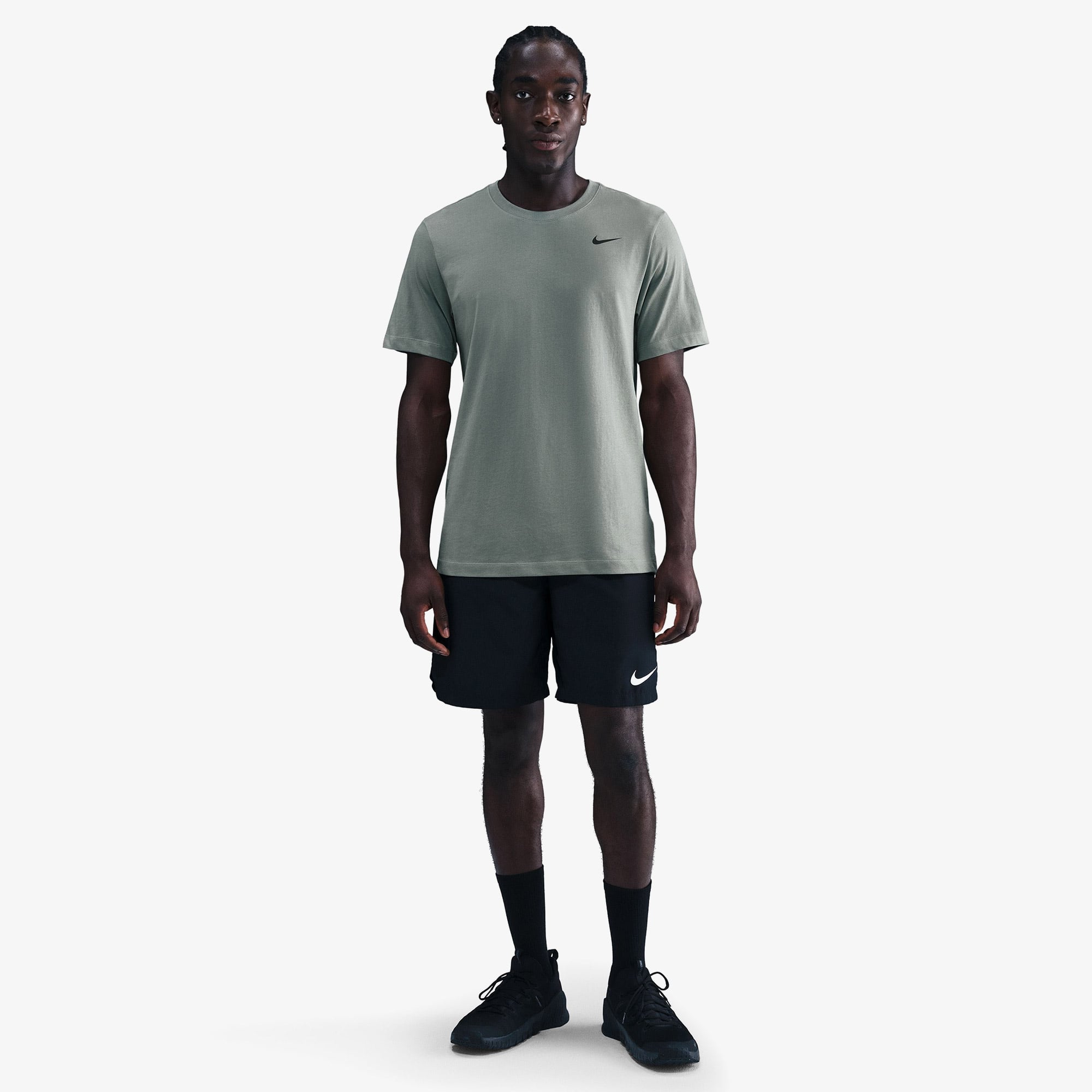  Nike Dri-Fit Crew Solid Erkek Yeşil T-Shirt