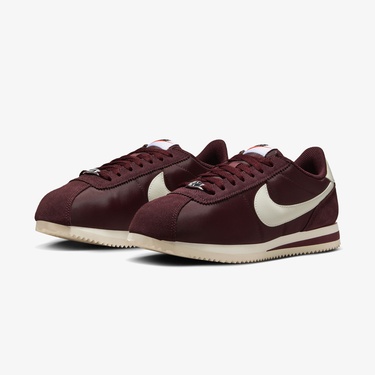  Nike Cortez Kadın Bordo Spor Ayakkabı