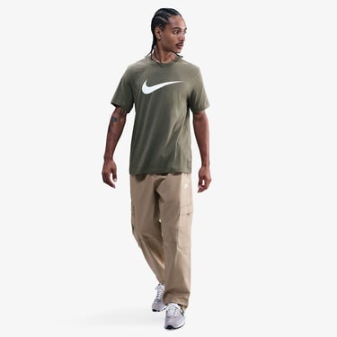  Nike Sportswear Icon Swoosh Erkek Haki T-Shirt