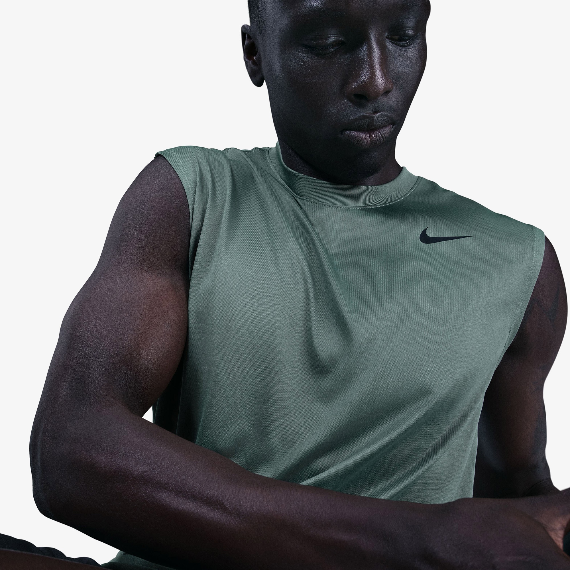 Nike Dri-Fit Legend Reset Erkek Yeşil Kolsuz T-Shirt