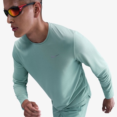  Nike Dri-Fit Miler Erkek Yeşil Uzun Kollu T-Shirt