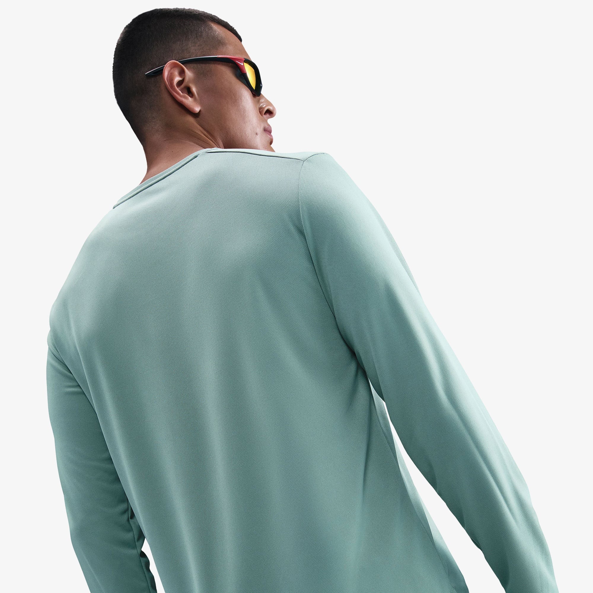 Nike Dri-Fit Miler Erkek Yeşil Uzun Kollu T-Shirt