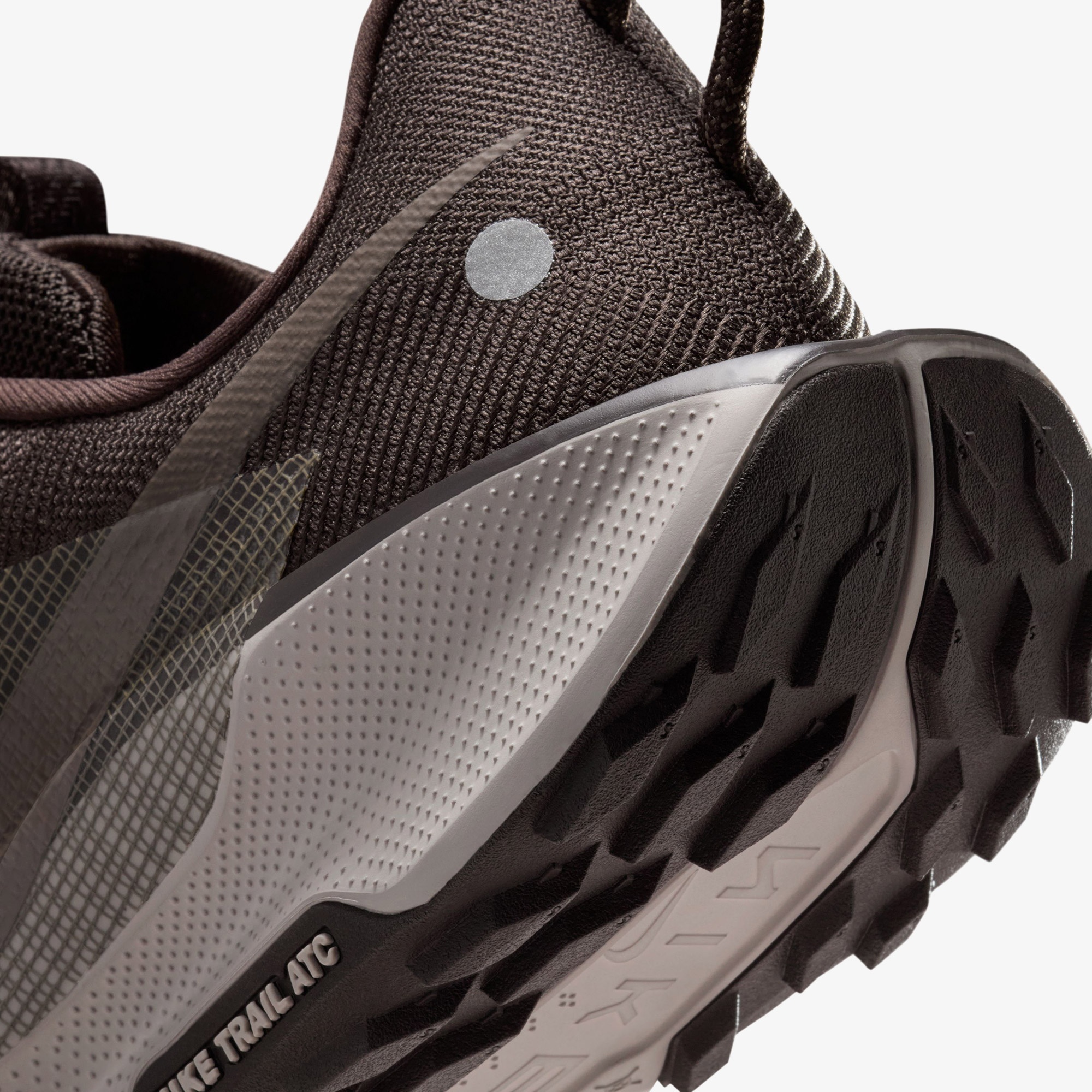 Nike Reactx Pegasus Trail 5 Erkek Kahverengi Koşu Ayakkabısı