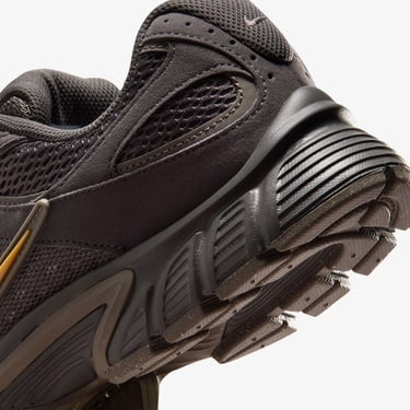  Nike V5 RNR Kadın Kahverengi Spor Ayakkabı