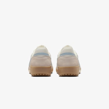  Nike Terra Manta Suede Kadın Krem Rengi Spor Ayakkabı