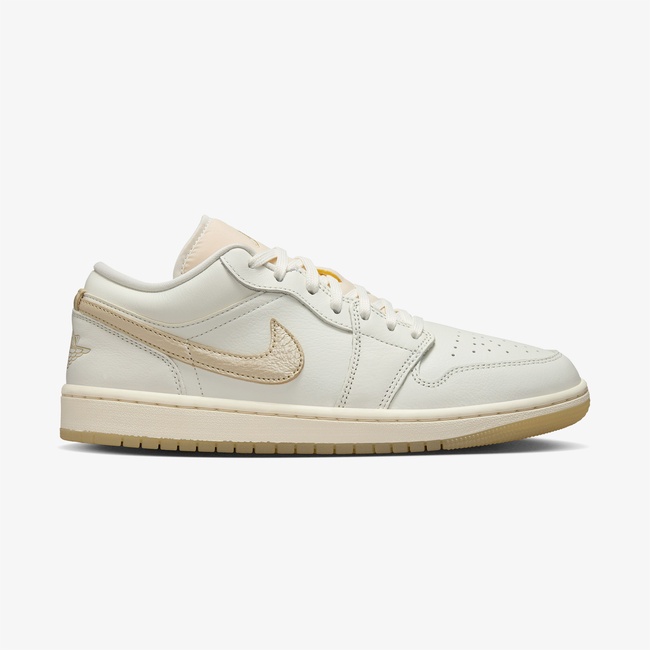  Jordan Air 1 Low SE Kadın Krem Rengi Spor Ayakkabı