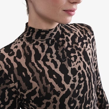  Nike Sportswear Chill Knit Kadın Kahverengi T-Shirt