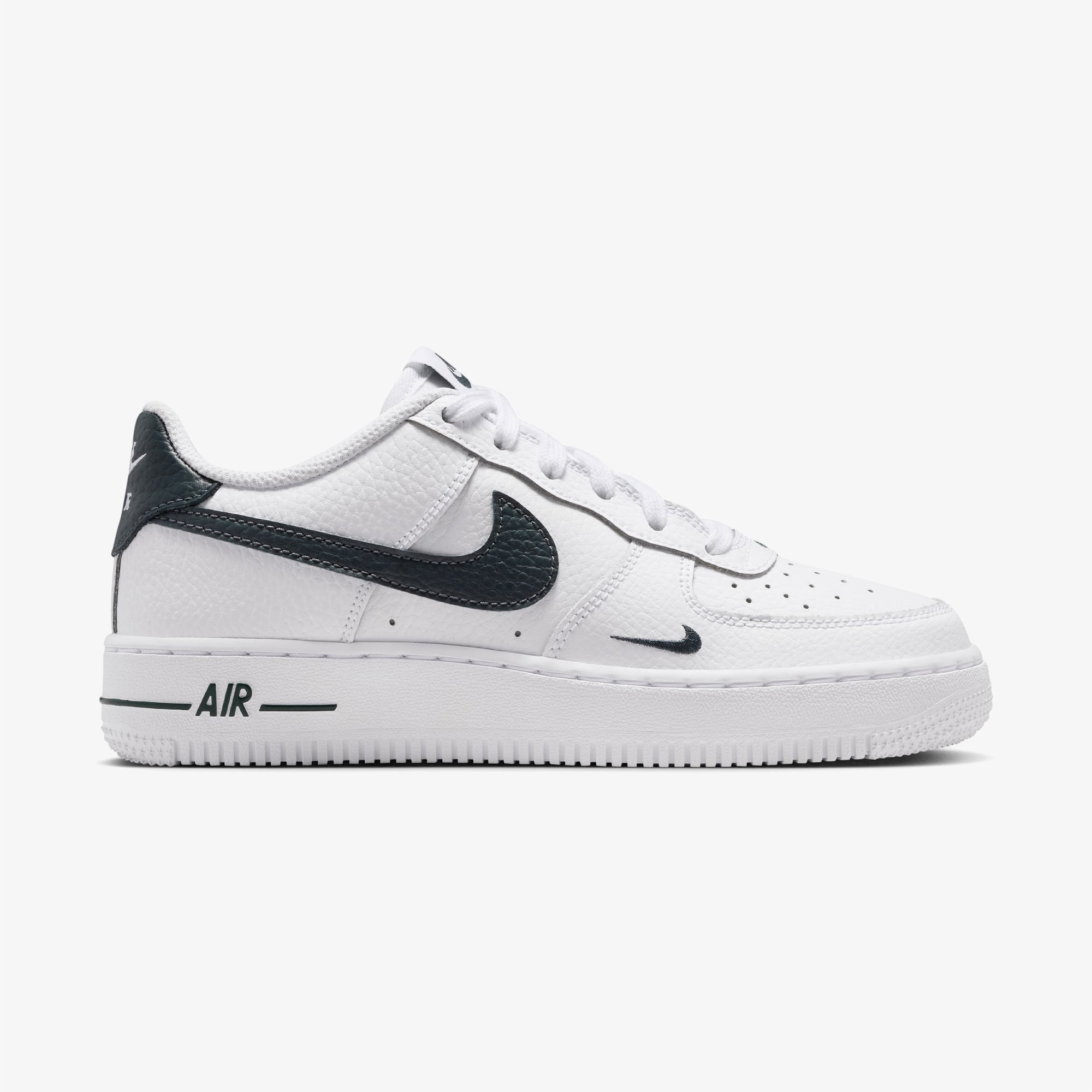 Nike Air Force 1 Genç Çocuk Beyaz Spor Ayakkabı