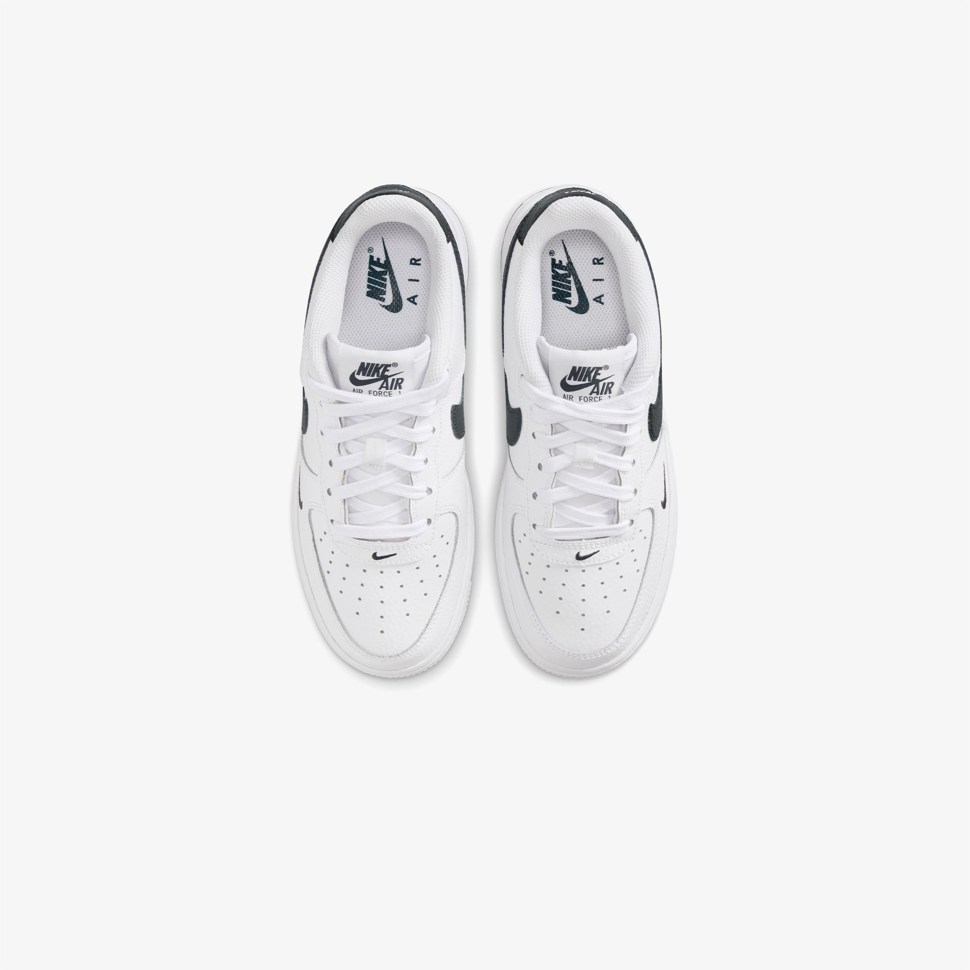 Nike Air Force 1 Genç Çocuk Beyaz Spor Ayakkabı