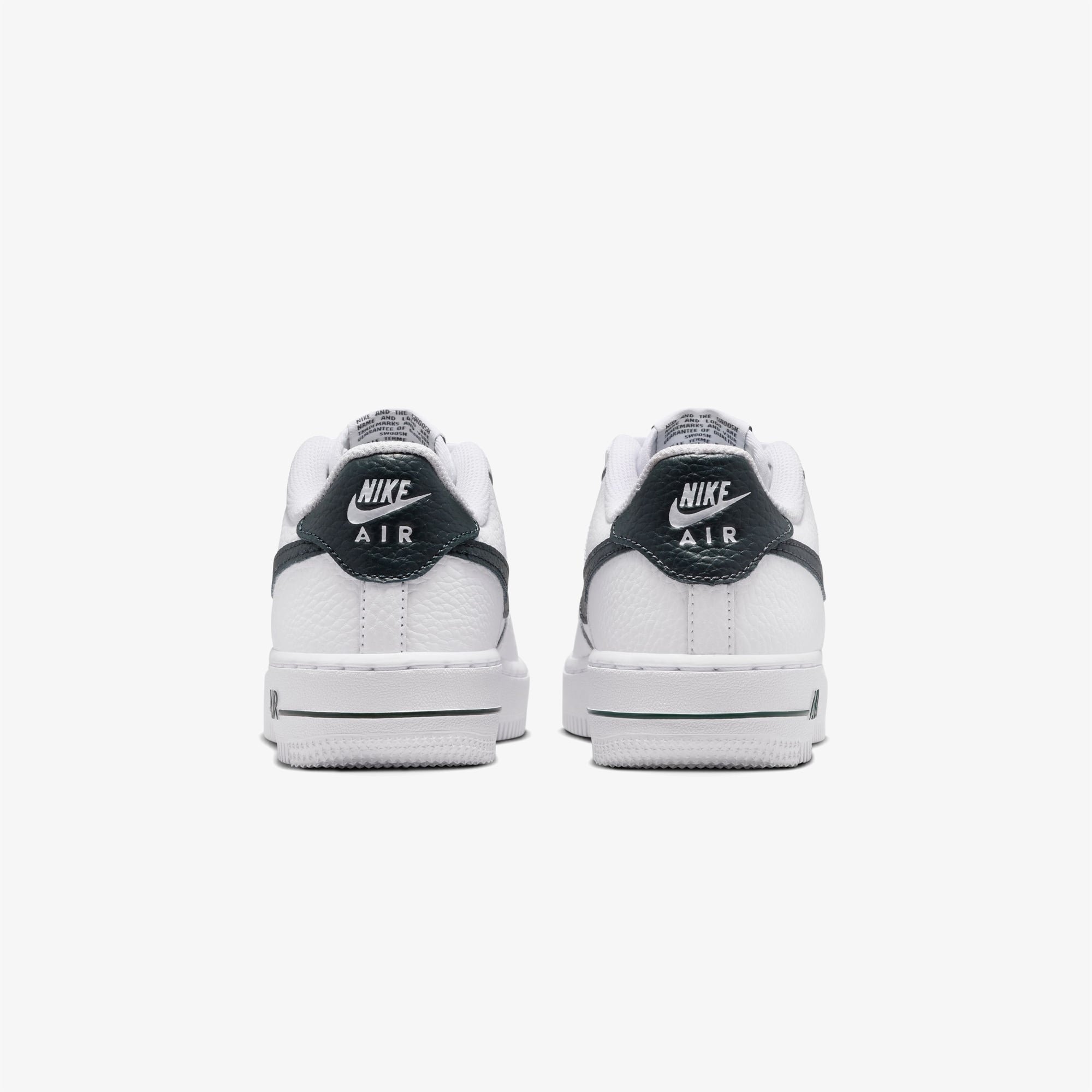 Nike Air Force 1 Genç Çocuk Beyaz Spor Ayakkabı