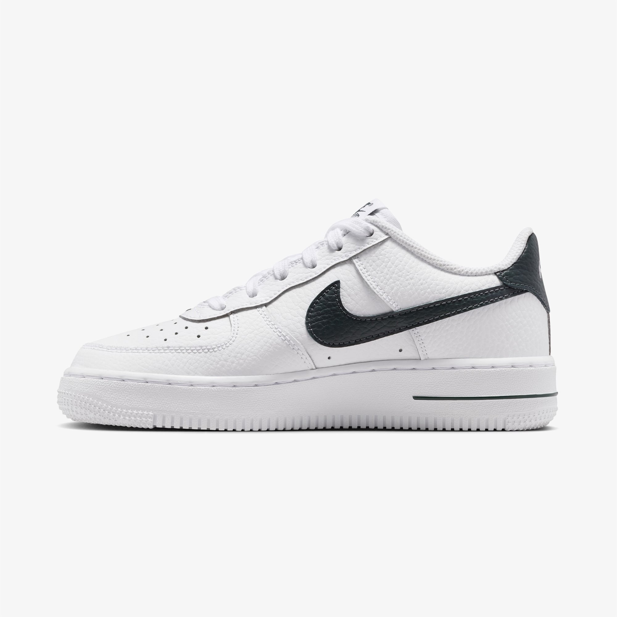 Nike Air Force 1 Genç Çocuk Beyaz Spor Ayakkabı