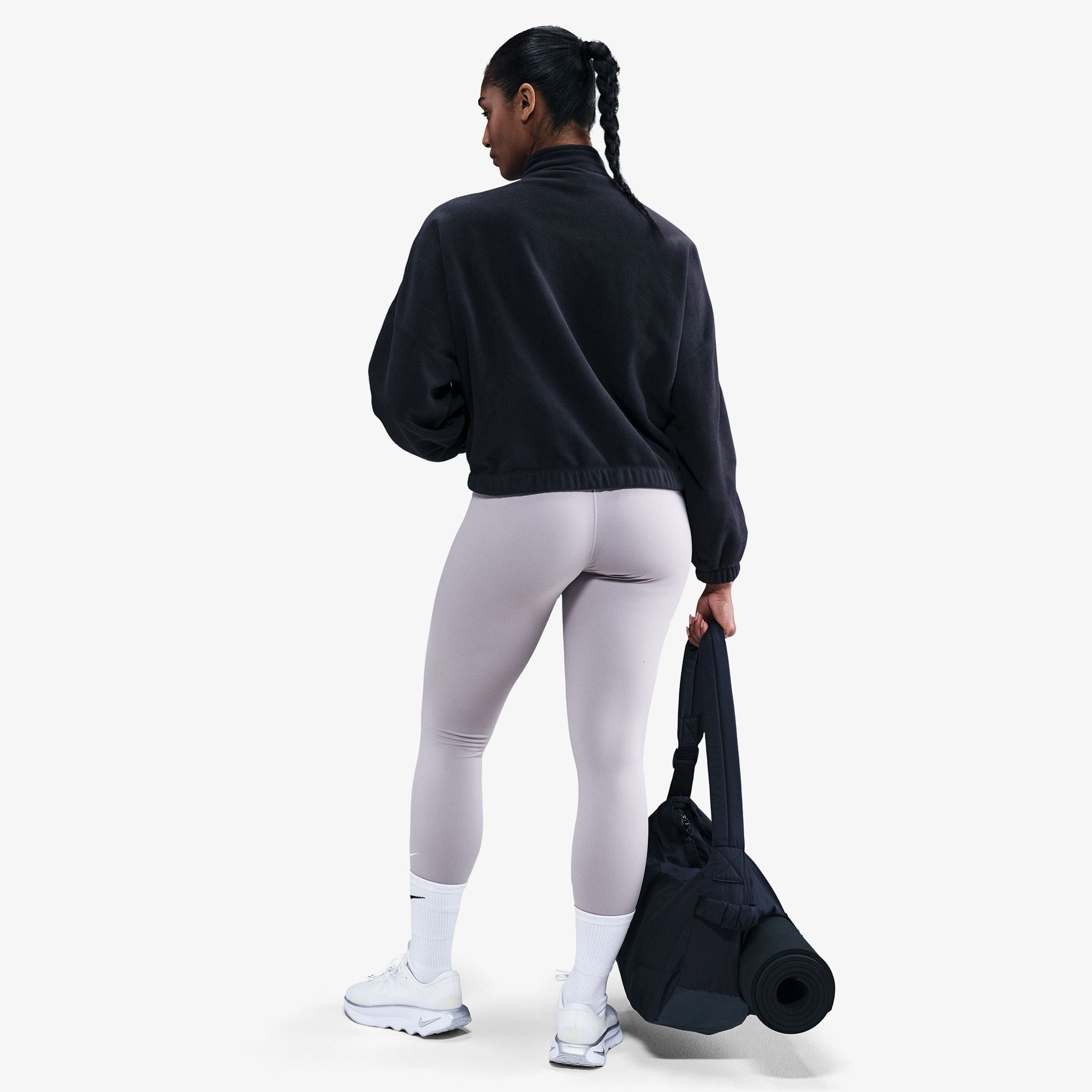 Nike One Therma-Fit Polar Kadın Siyah Sweatshirt