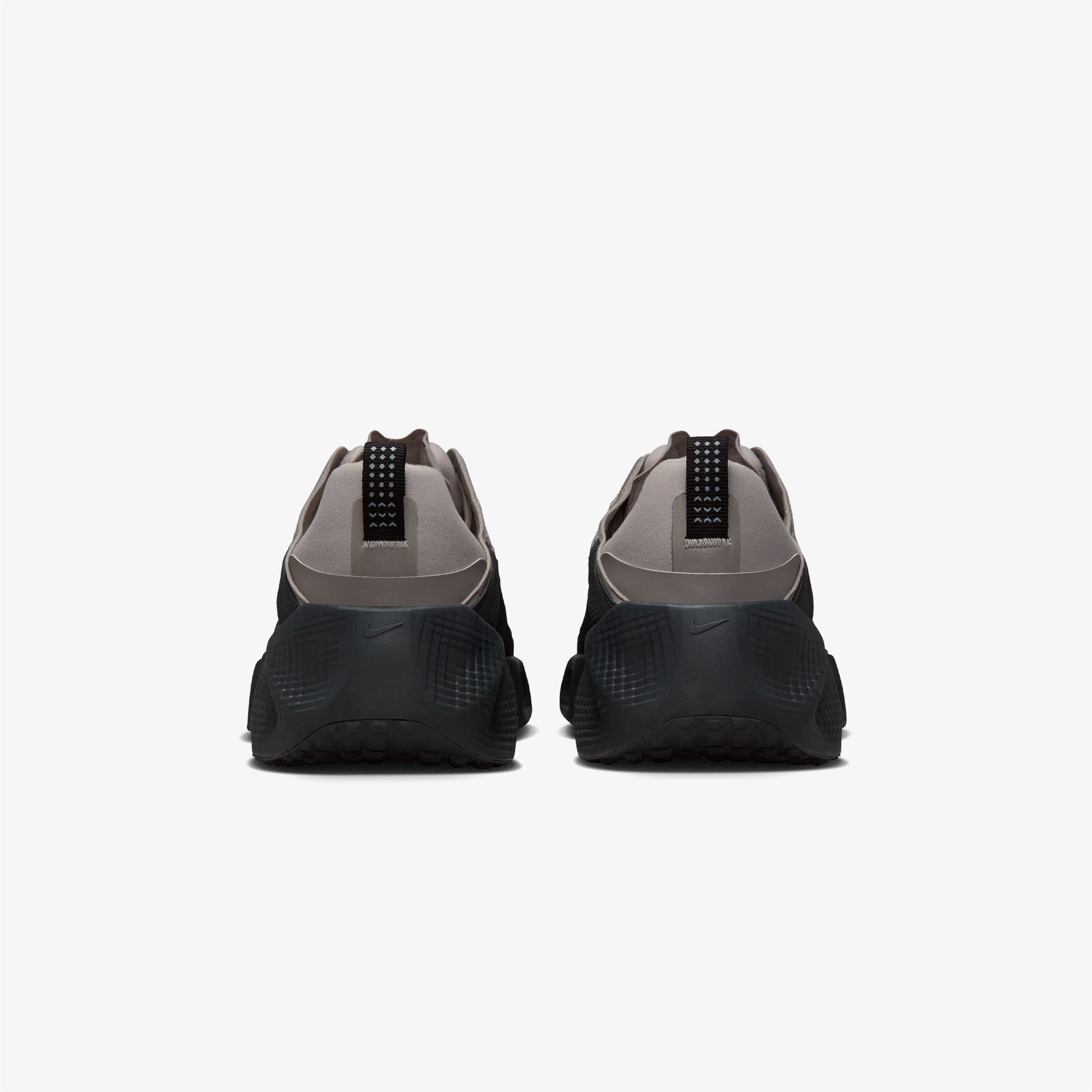 Nike Ava Rover Erkek Gri Spor Ayakkabı