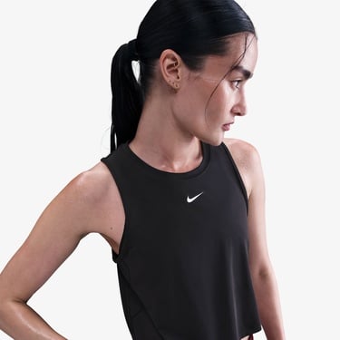  Nike One Classic Dri-Fit Kadın Siyah Crop T-Shirt