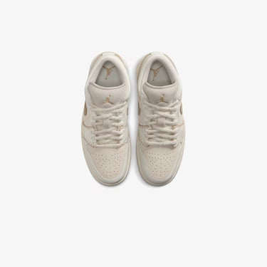  Jordan Air 1 Low SE Kadın Bej Spor Ayakkabı