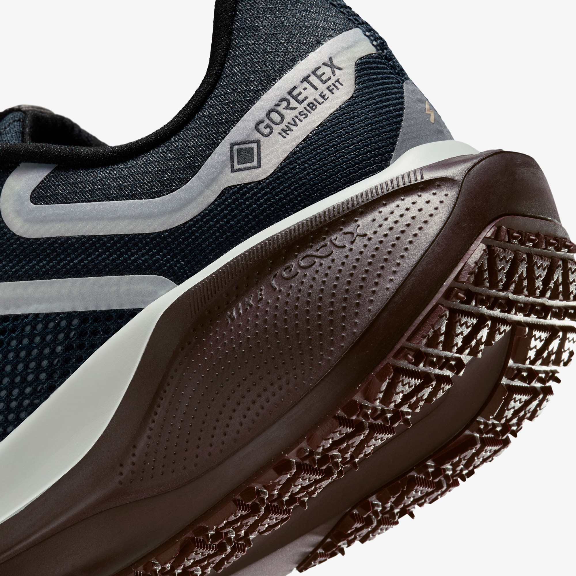 Nike Air Zoom Pegasus 41 Gore-Tex Kadın Lacivert Koşu Ayakkabısı