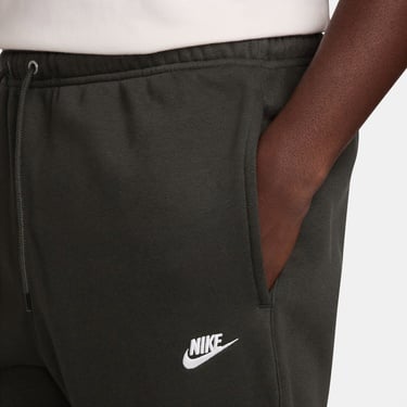  Nike Club Jogger Erkek Yeşil Eşofman Altı