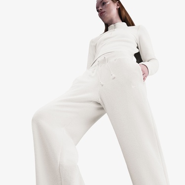  Nike Sportswear Phoenix Plush Kadın Krem Rengi Eşofman Altı