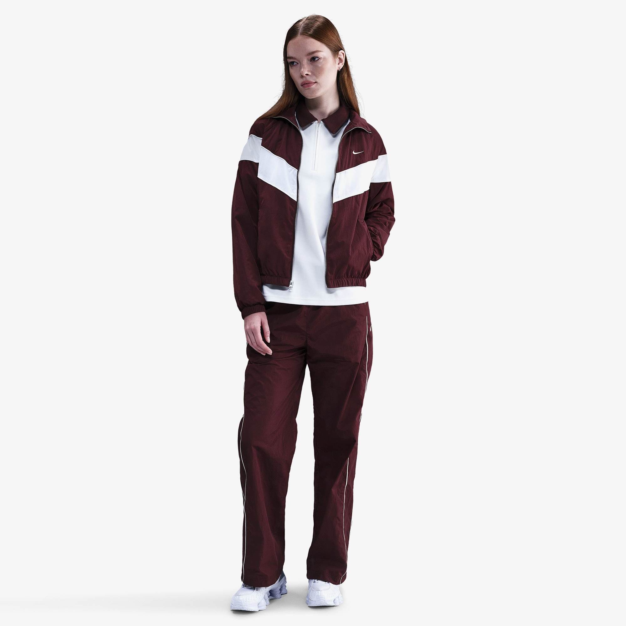 Nike Sportswear Windrunner Woven Kadın Bordo Ceket