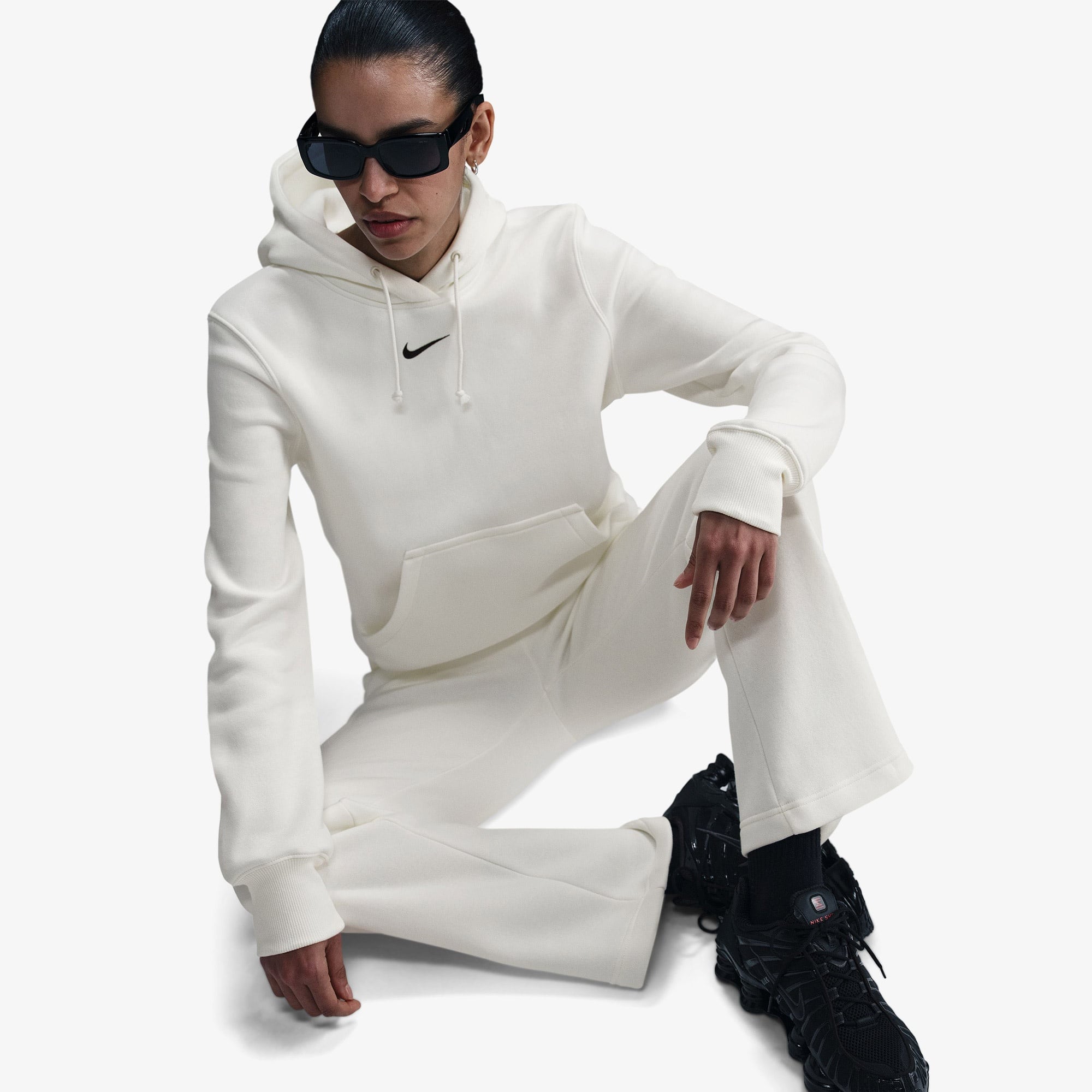 Nike Sportswear Phoenix Fleece Kadın Beyaz Kapüşonlu Hoodie