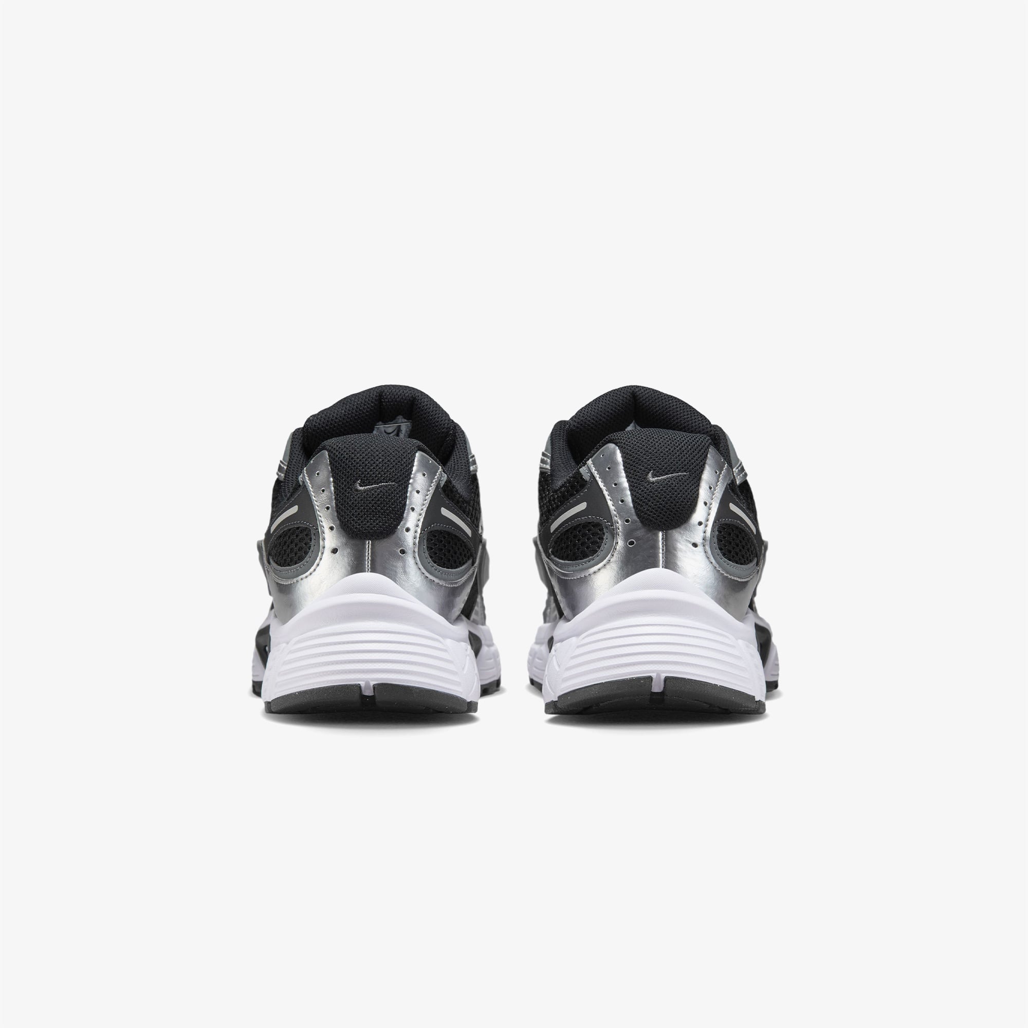 Nike V5 RNR Erkek Siyah Spor Ayakkabı