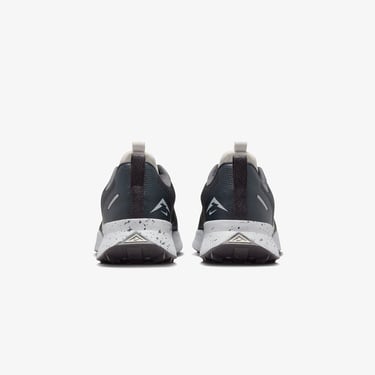  Nike Juniper Trail 3 Erkek Gri Koşu Ayakkabısı
