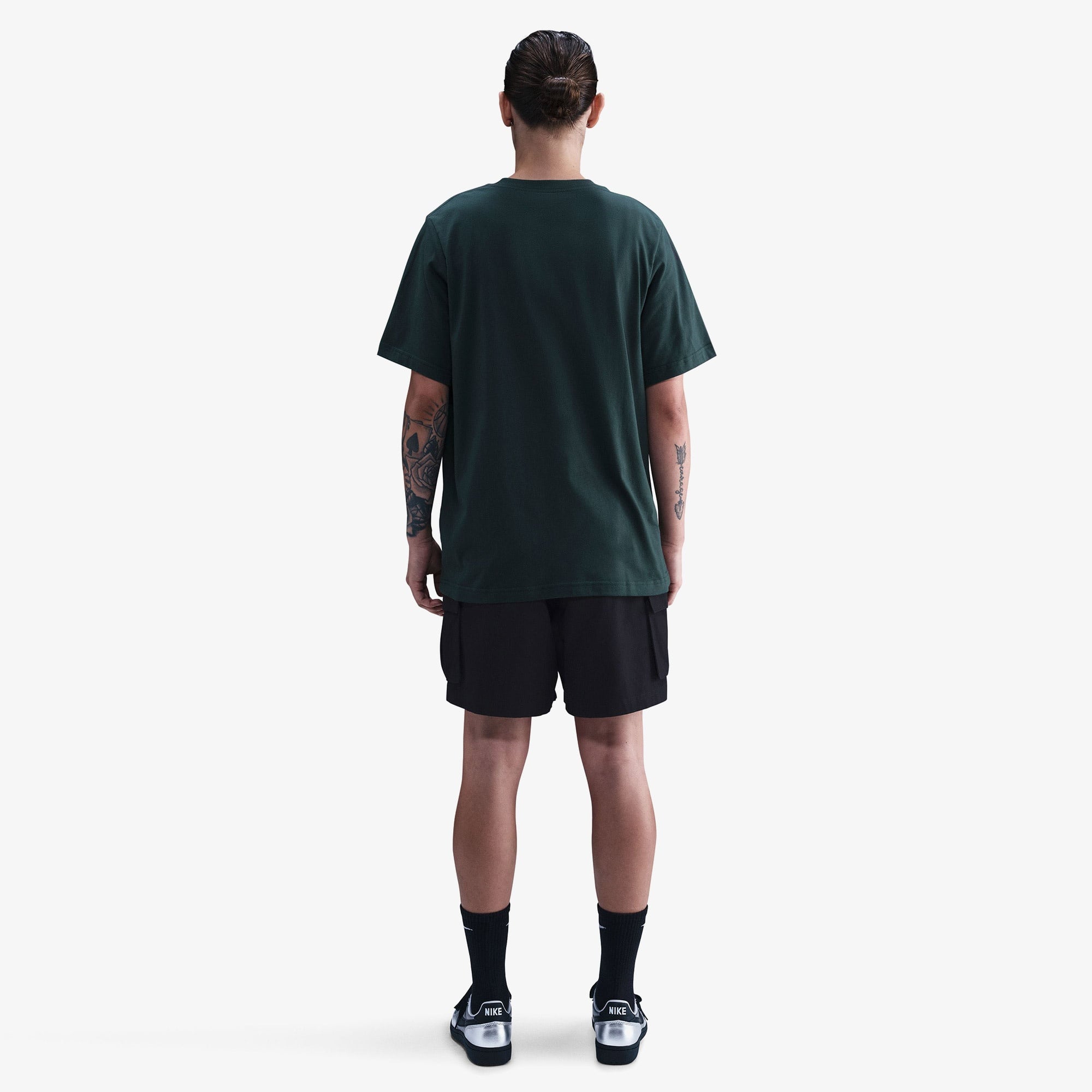 Nike Sportswear Essential Kadın Yeşil T-Shirt