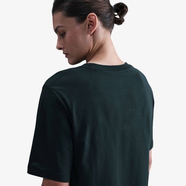  Nike Sportswear Essential Kadın Yeşil T-Shirt
