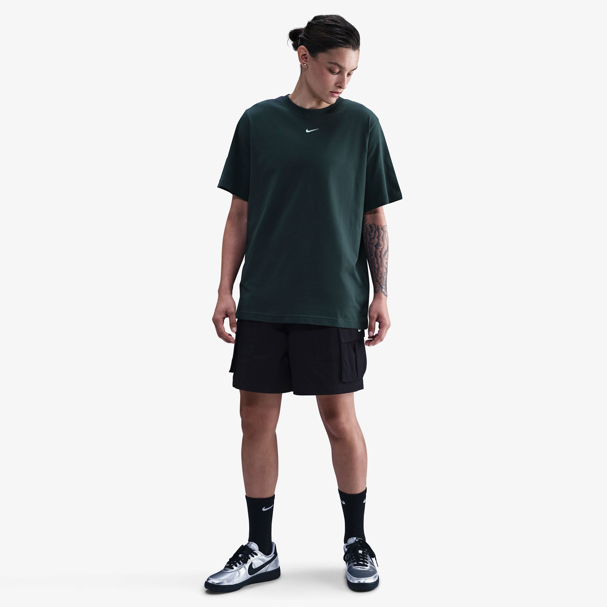 Nike Sportswear Essential Kadın Yeşil T-Shirt