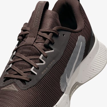  Nike Juniper Trail 3 Erkek Kahverengi Koşu Ayakkabısı
