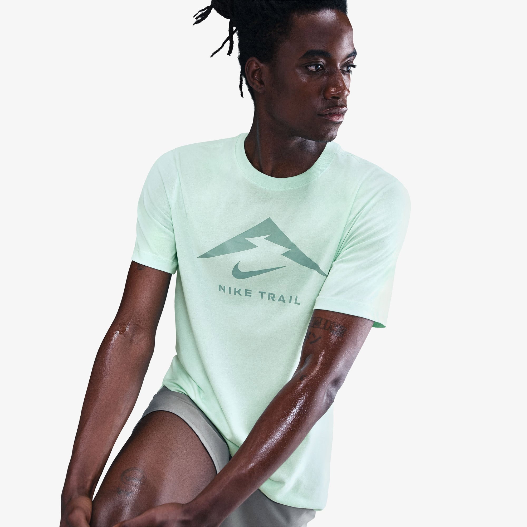 Nike Dri-Fit Trail Logo Erkek Yeşil T-Shirt