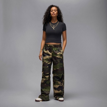  Jordan Necklace Graphic Kadın Siyah T-Shirt