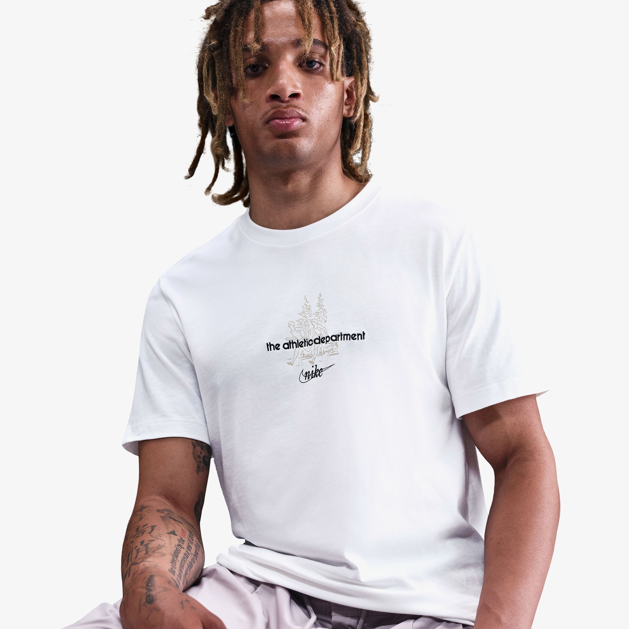 Nike Sportswear Club Erkek Beyaz T-Shirt