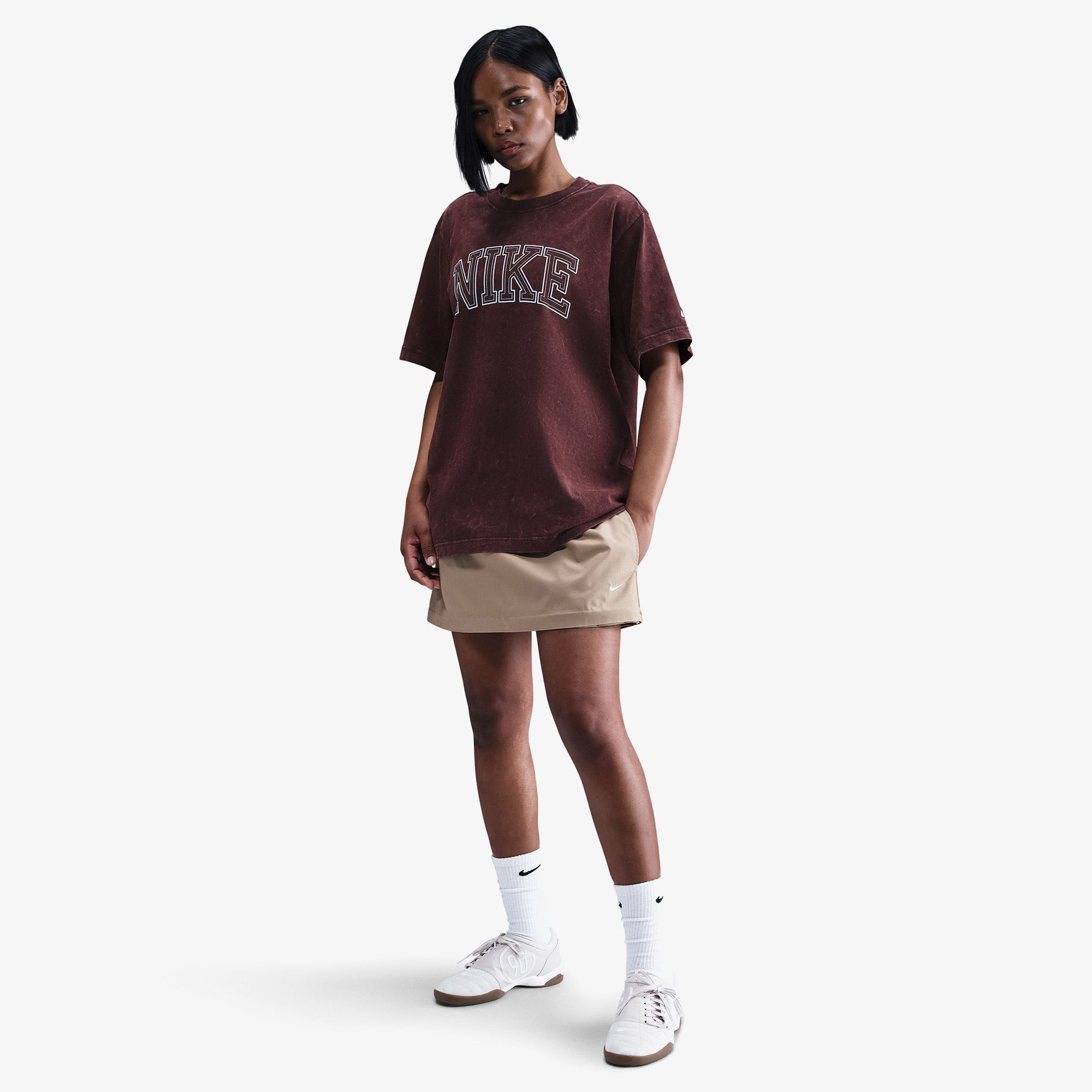 Nike Sportswear Classics Kadın Bordo T-Shirt