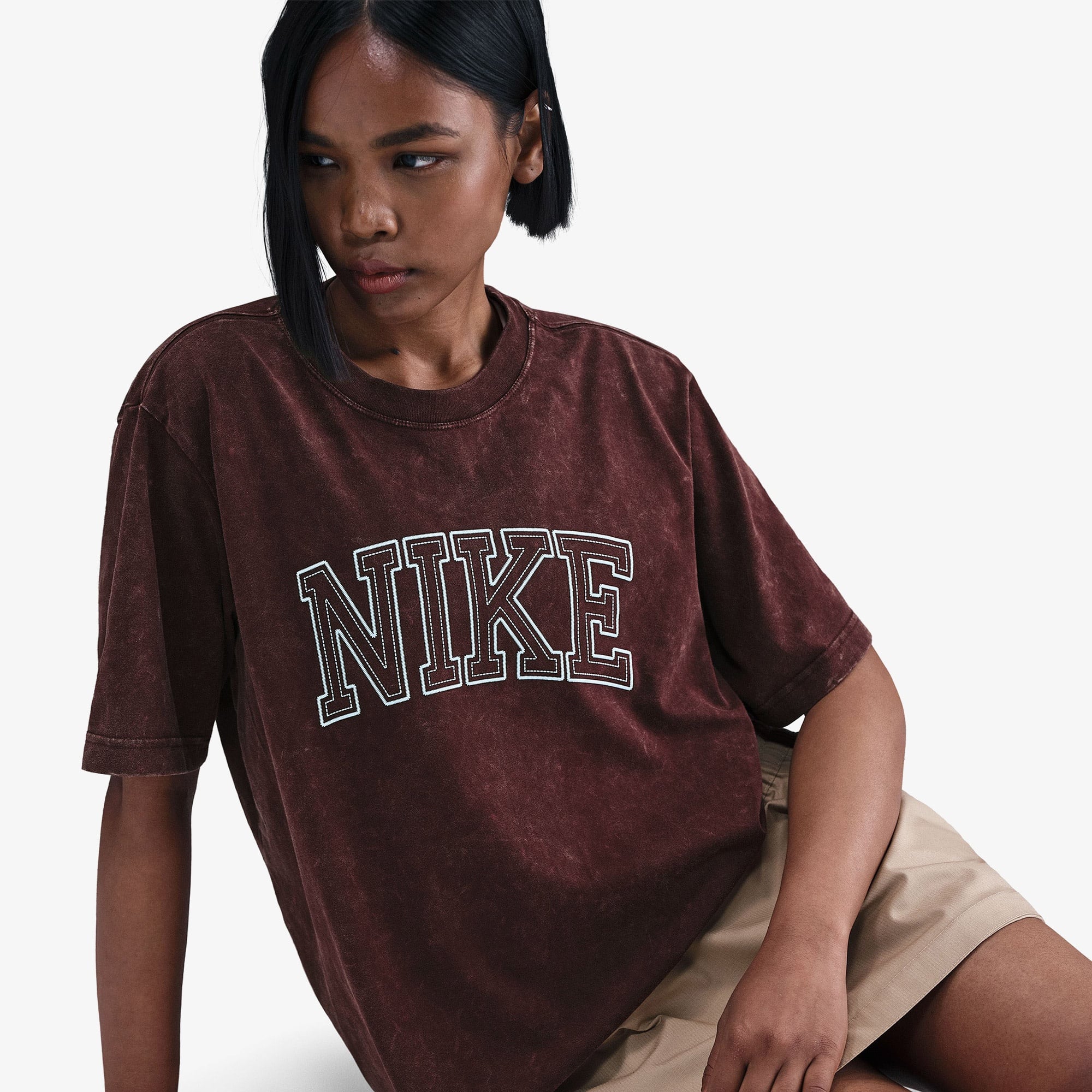Nike Sportswear Classics Kadın Bordo T-Shirt