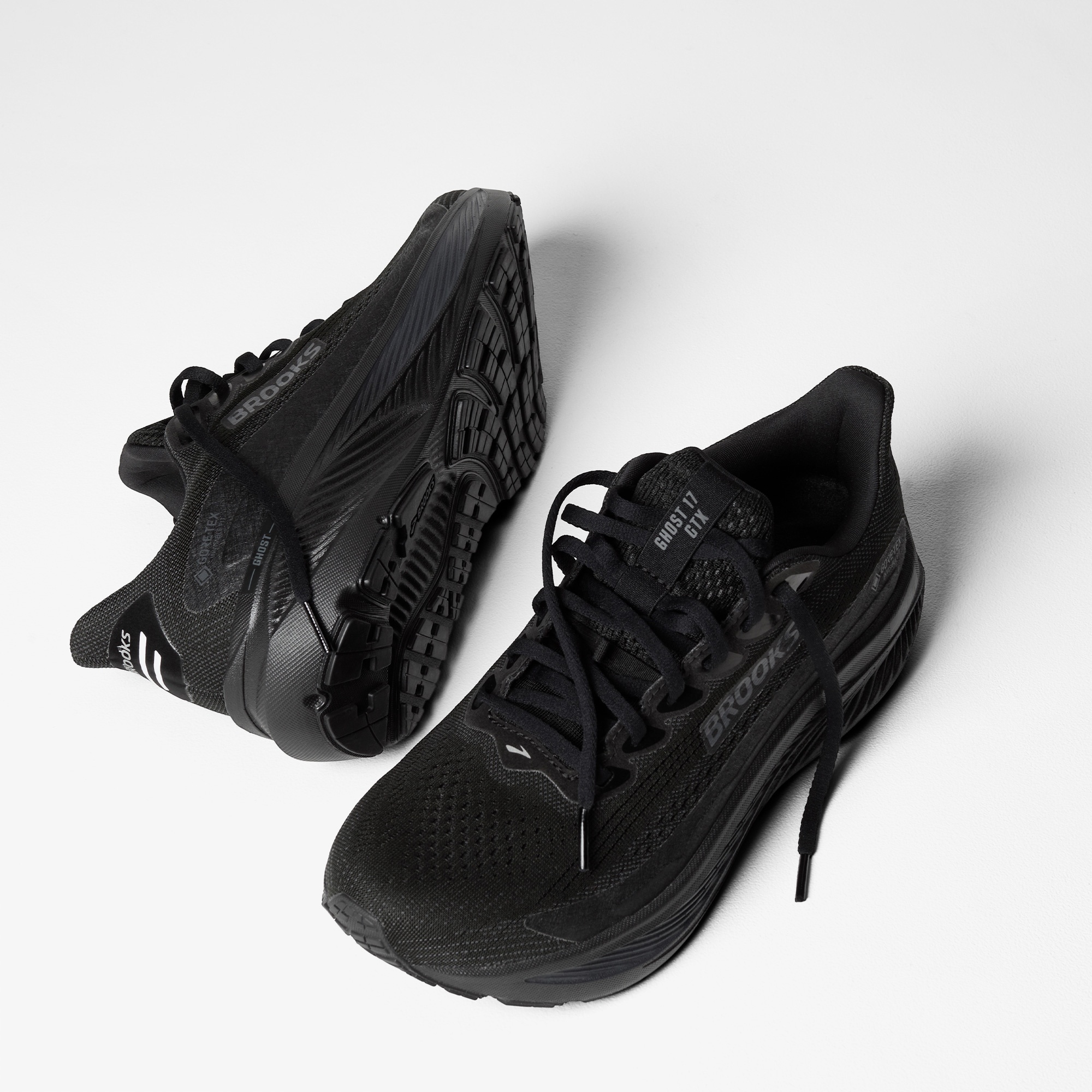 Brooks Ghost 17 Gore-Tex Kadın Siyah Koşu Ayakkabısı