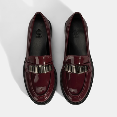  Kadın Bordo Metal Aksesuarlı Loafer