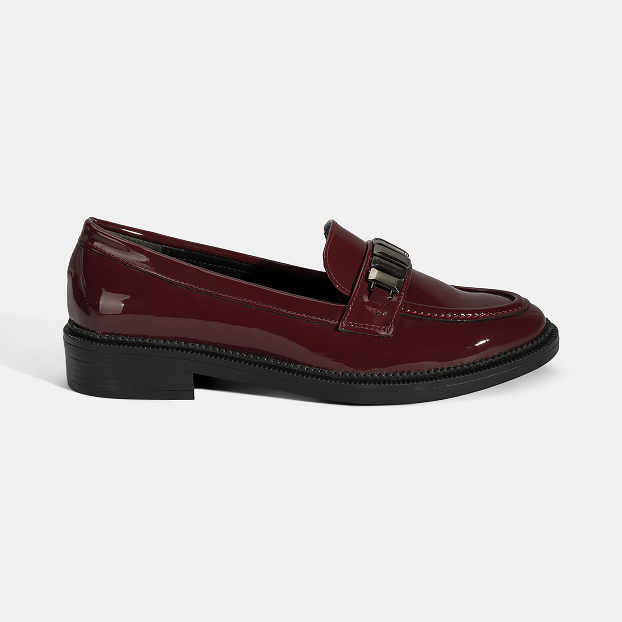 Kadın Bordo Metal Aksesuarlı Loafer
