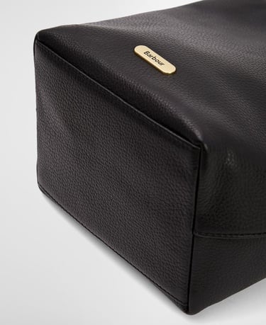  Barbour Cedar Deri Bucket Çanta