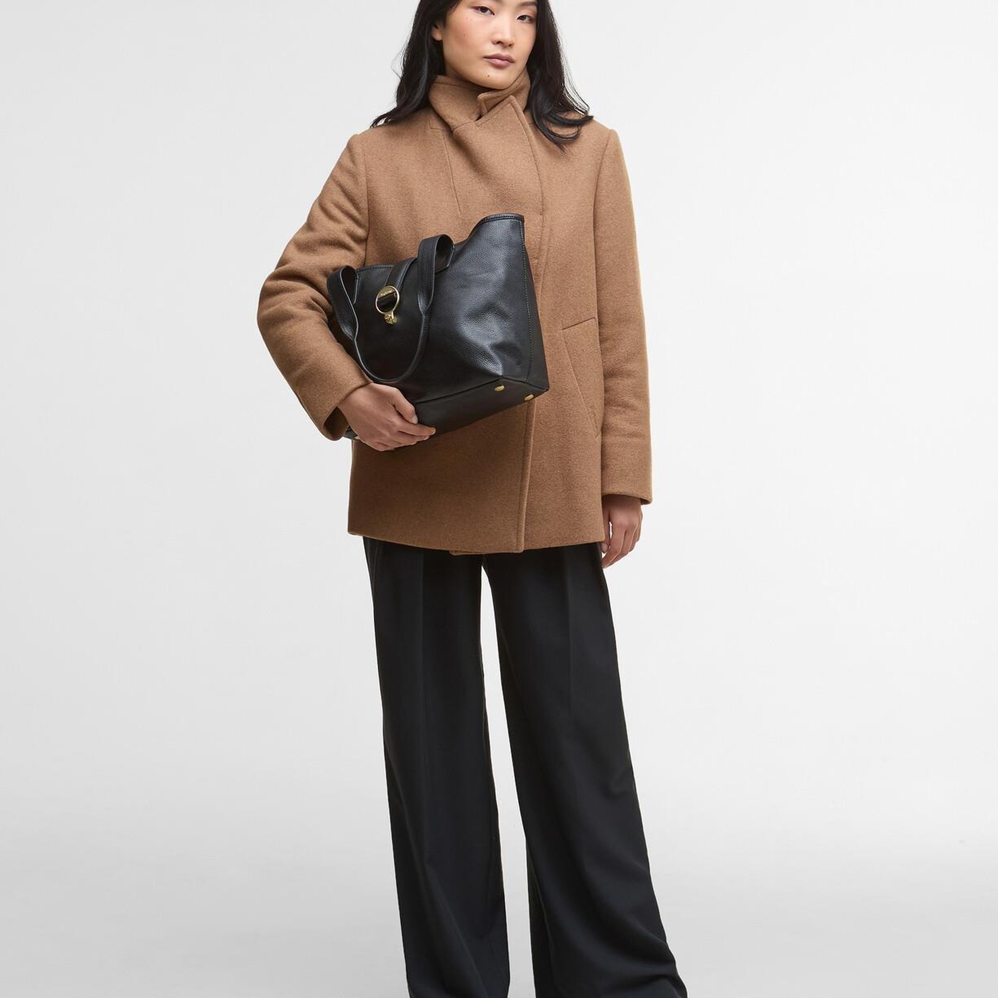 Barbour Alder Deri Kol Çantası