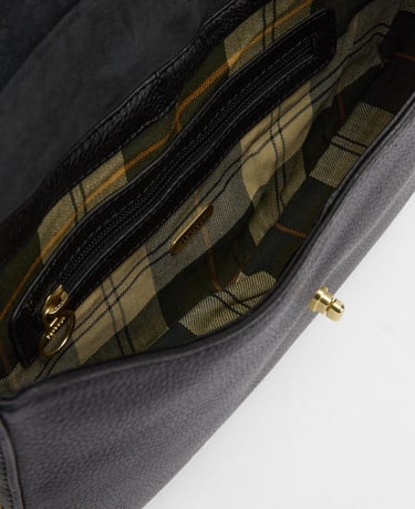  Barbour Alder Deri Kol Çantasıı