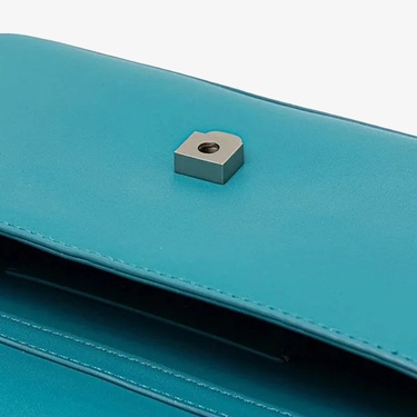  Calvin Klein Sculpted Flap Kadın Yeşil Omuz Çantası