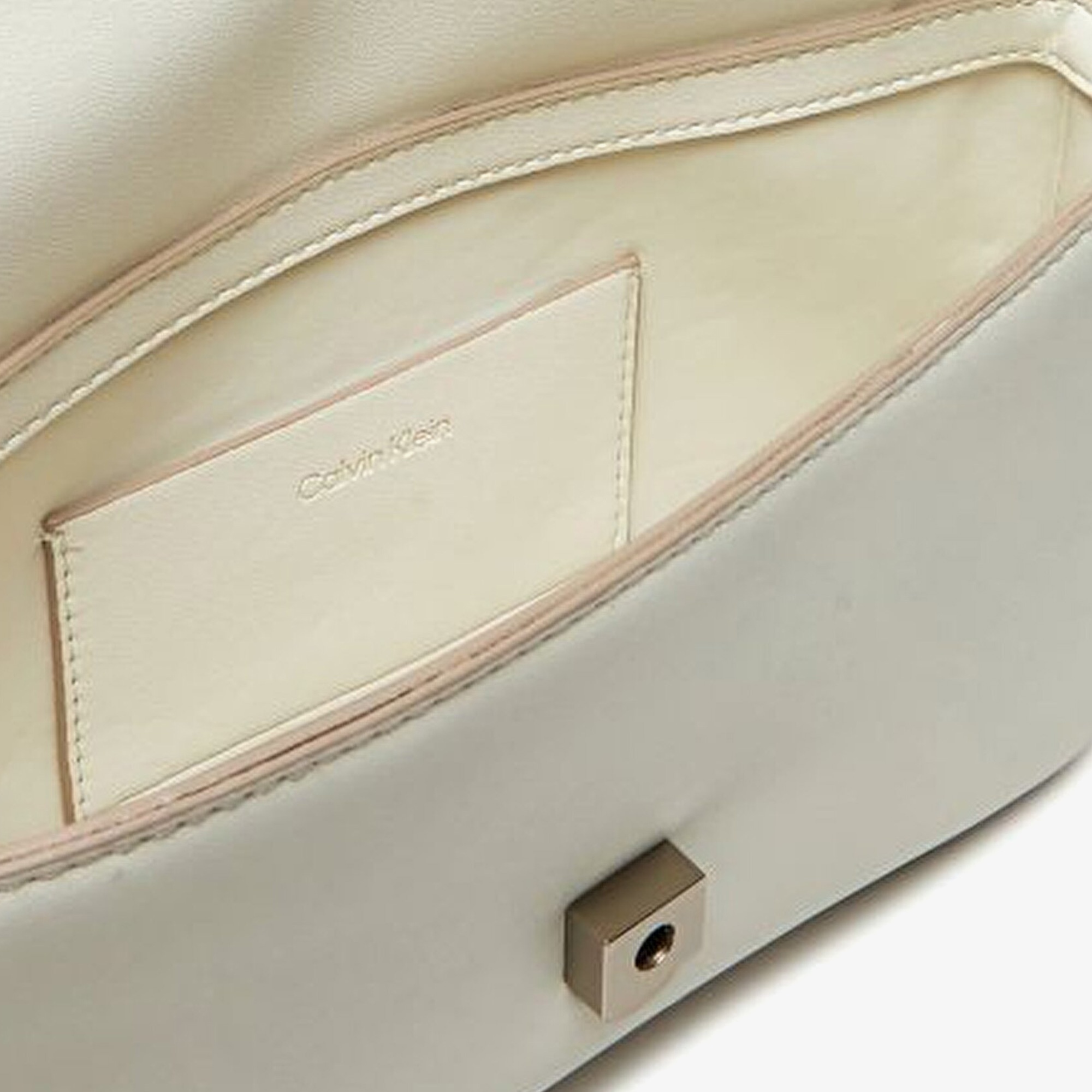 Calvin Klein Sculpted Flap Kadın Beyaz Omuz Çantası