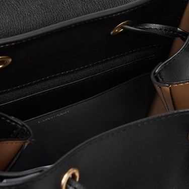  Calvin Klein Foil Logo Flap Kadın Siyah Sırt Çantası